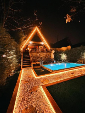 Merce Bungalov